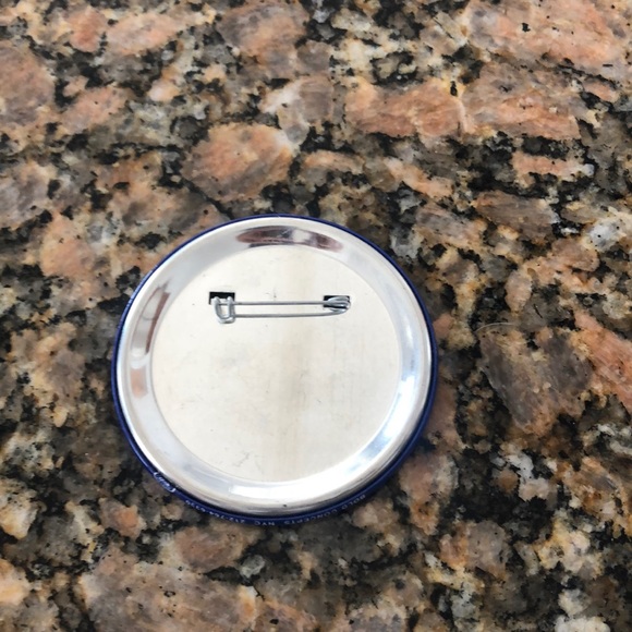 Clinton and Gore Collectors Pin - Picture 2 of 2